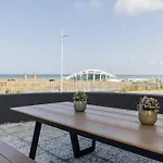Haya Sieview - 'the Beach' Den Haag