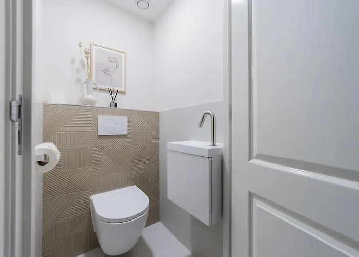 Haya Sieview - 'the Beach' * Hága