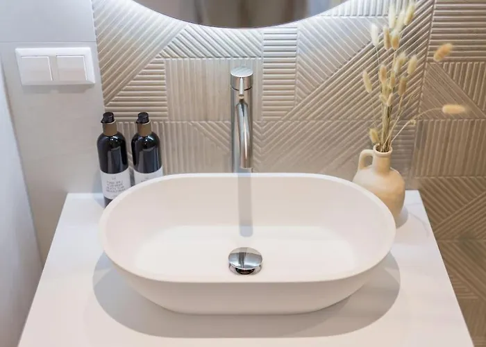 Haya Sieview - 'the Beach'